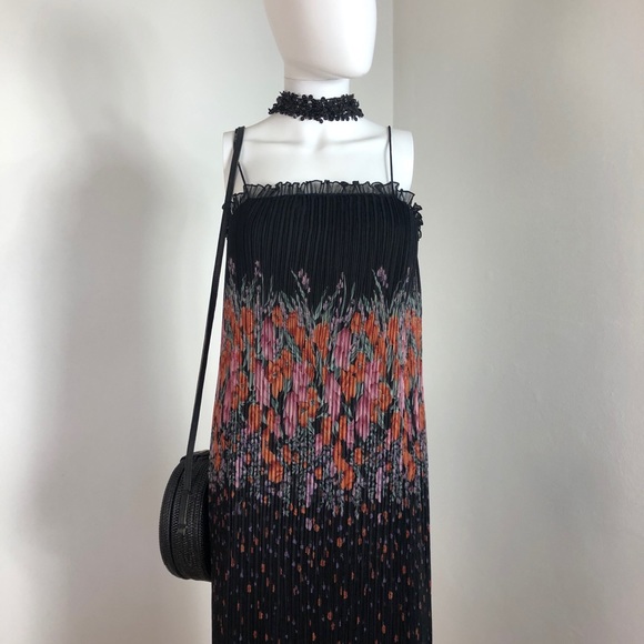 Vintage Sunray pleated cdress w/ spaghetti straps - Picture 6 of 16